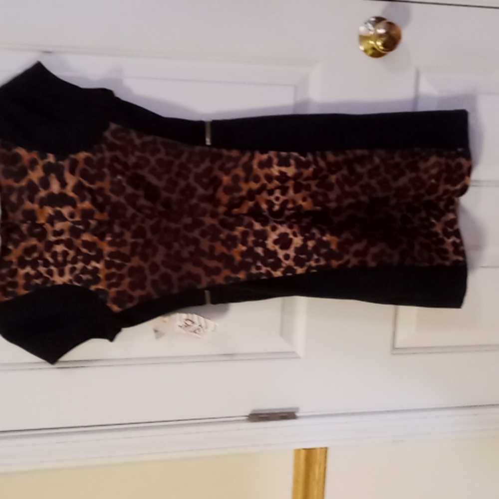 Dress - Picture 4 of 4